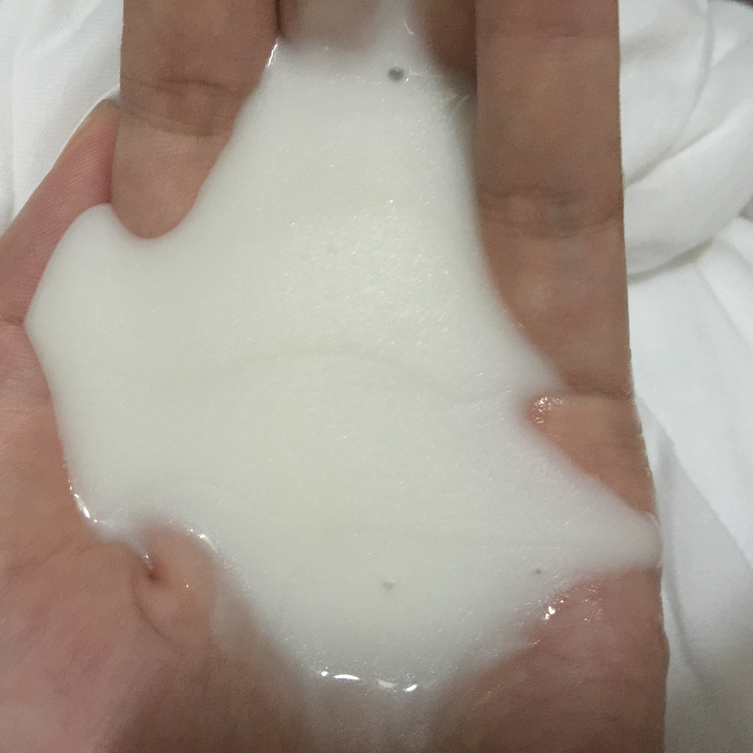 二甲基硅油乳液產(chǎn)品的更多應(yīng)用，為客戶提供解決方案